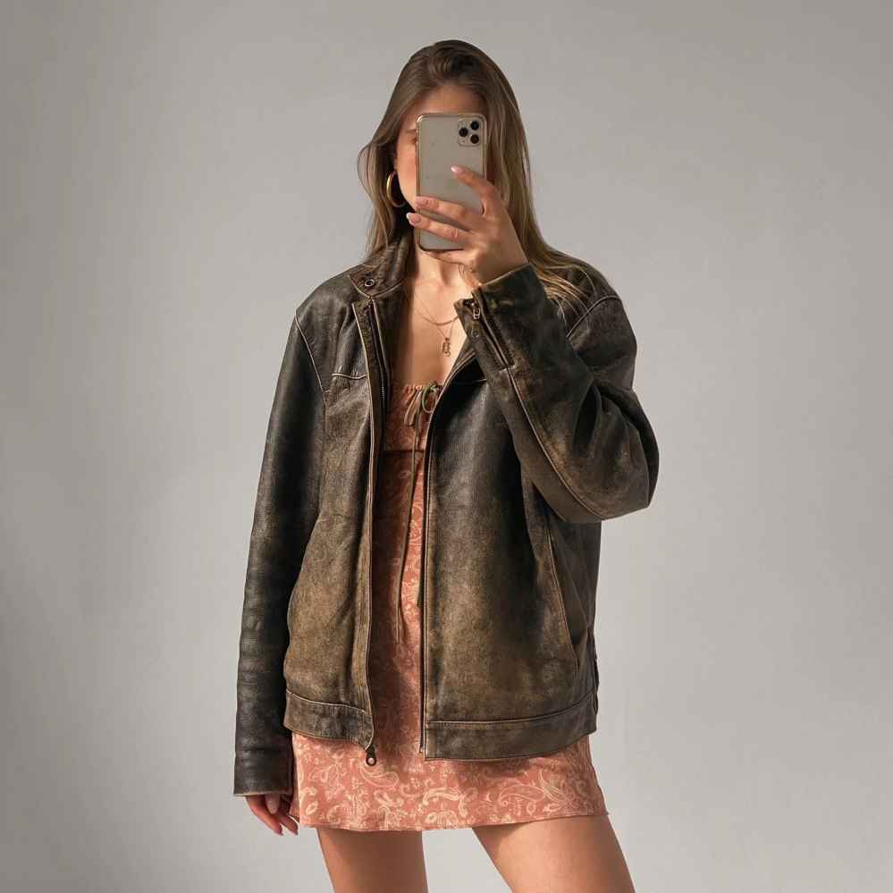 90's Womens Vintage Oversized Straight Jacket, ladies leather jacket, ladies biker jacket, ladies brown oversized leather jacket